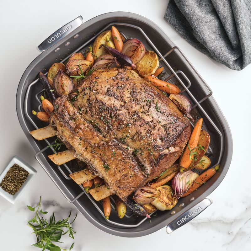 Nonstick 18-inch by 15-inch Oval Roaster with Rack - Image 3